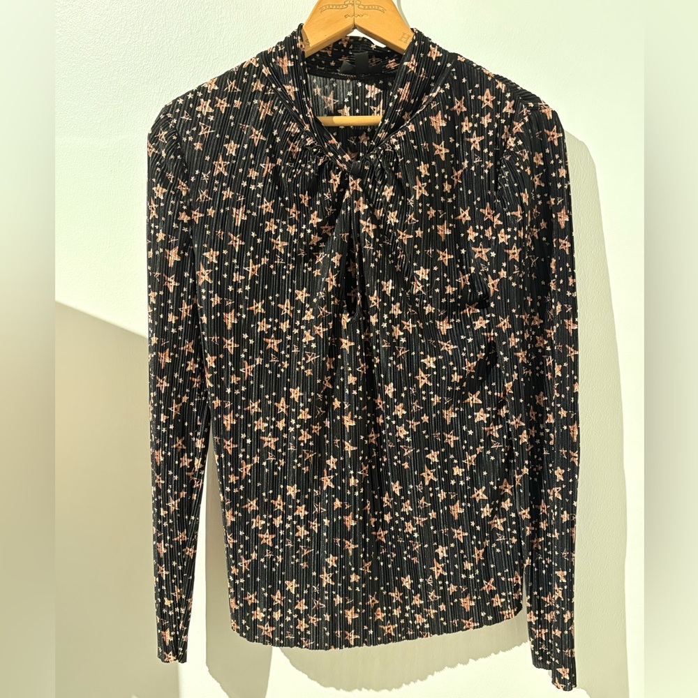 Top Shop Star Mock Turtle with Keyhole